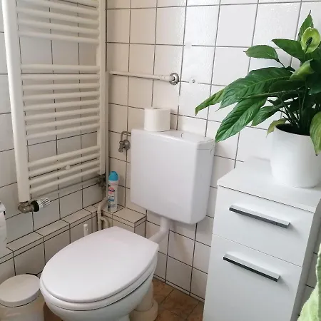 홈스테이 Grosses Gaestezimmer Mit Kuehlschrank